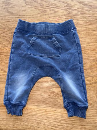Suesse Baby Hose von H&M, Gr. 56, Top Zustand!