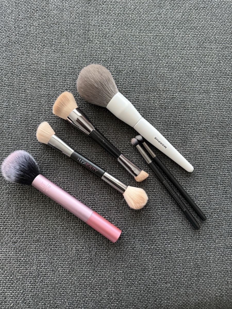 Huda Beauty Make-up: 6 Makeup Brushes Morphe, Huda Beauty & Real Techniques – Usato da Winterthur venduto da mar_9rdx
