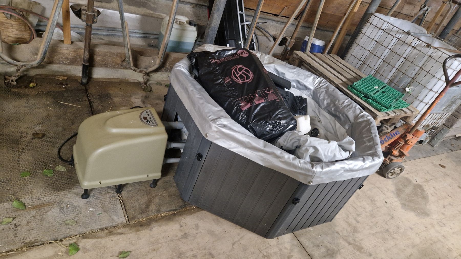 Whirlpool: Whirlpool – Gebraucht aus Wilen-Gottshaus von tob_26cr