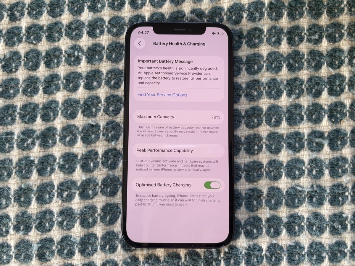 Apple Handys / Smartphones: iPhone 12 (64GB) – Gebraucht aus Zürich von jamesmarchant 2