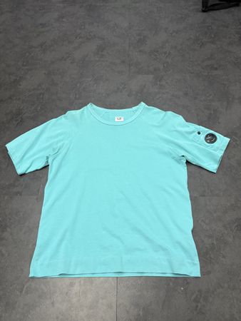 C.P. Company T-Shirt hellblau mit Lens Detail Grösse M
