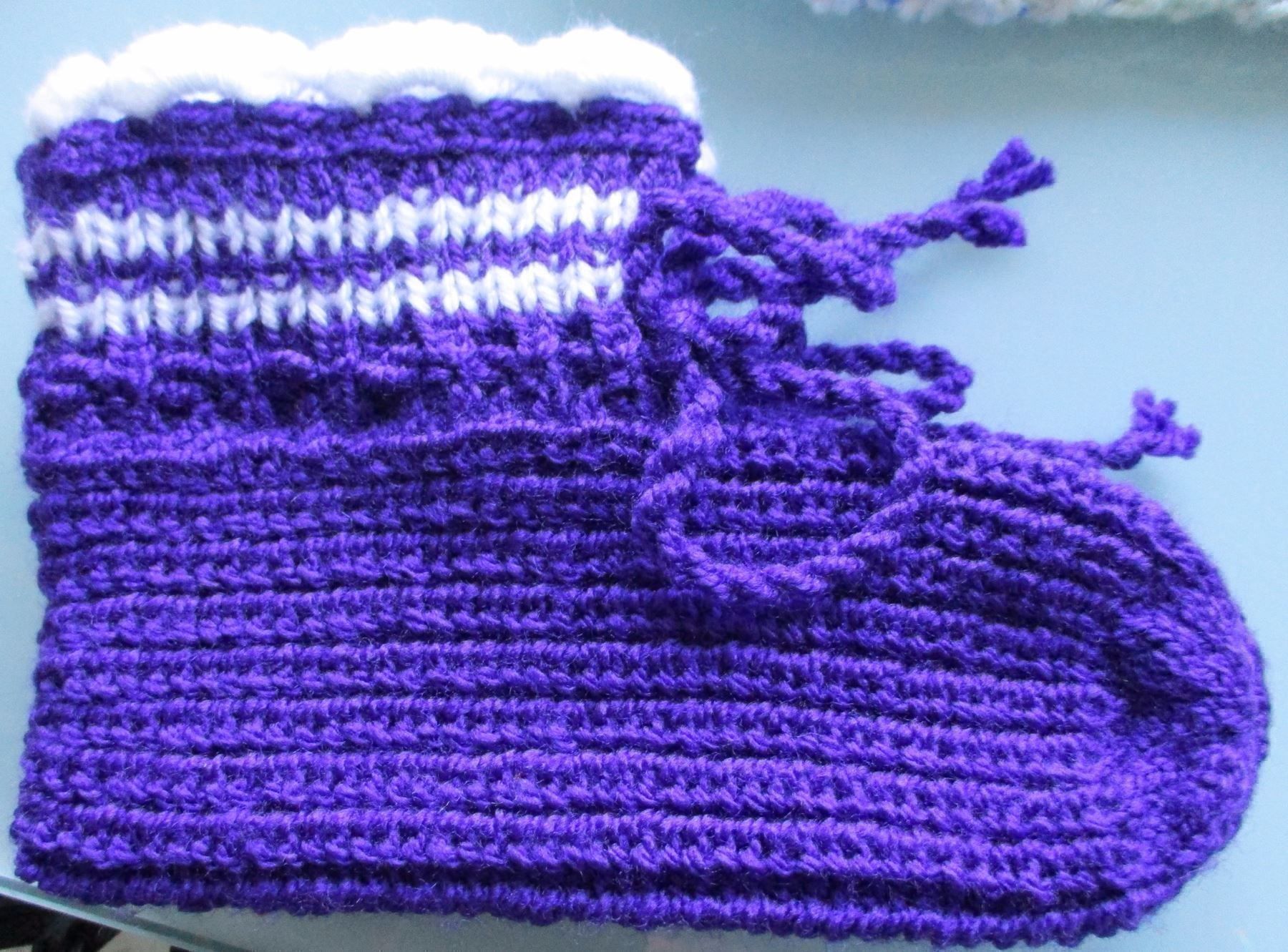 Calze per bambini: Hübsche Bettsocken / Handarbeit / Unikat :-) – Nuovo e nell'imballaggio originale da Flumenthal venduto da novbra