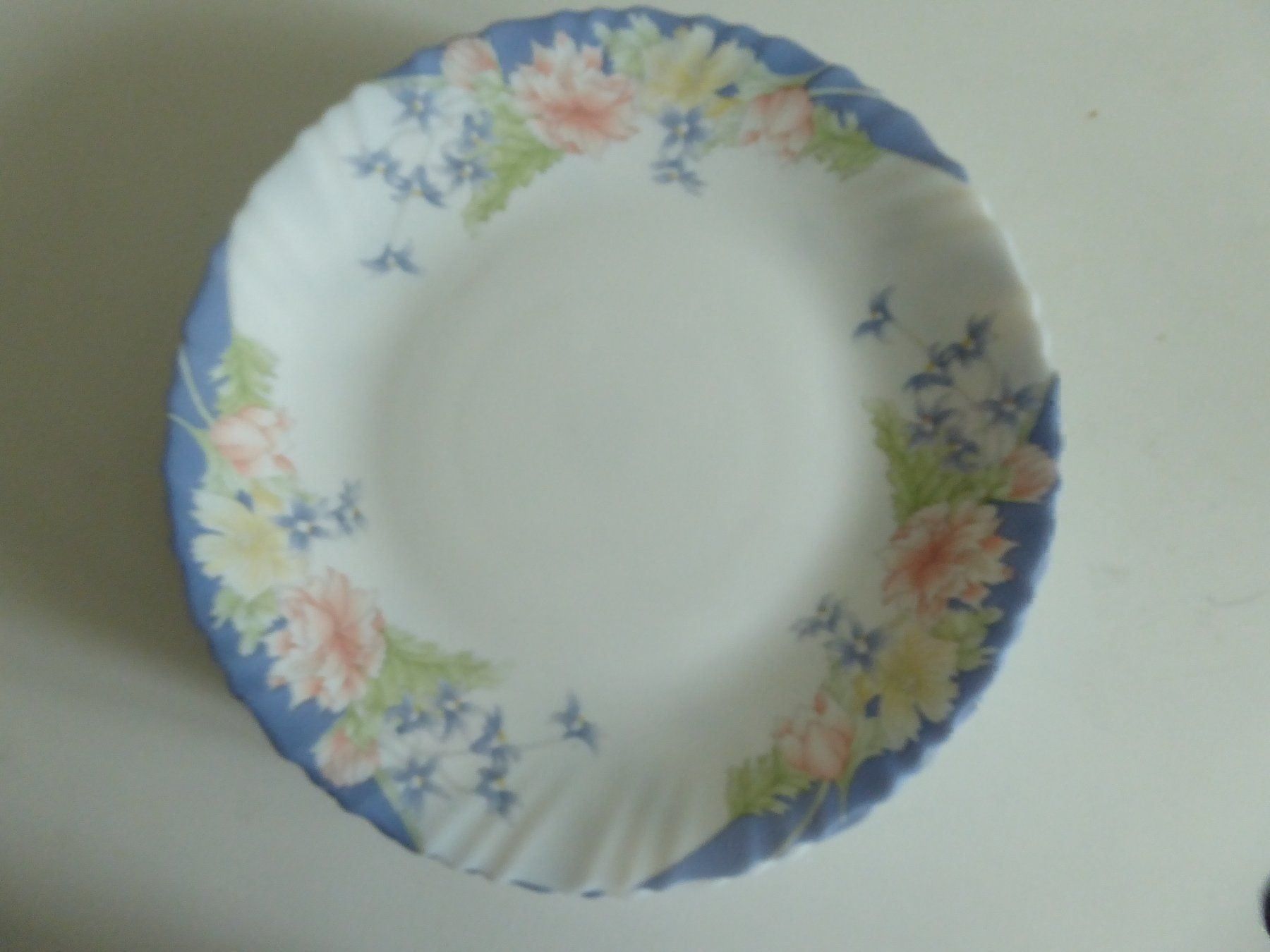 Assiettes: 12 Tellerarcopal – D'occasion à Zürich par Chaeffeler