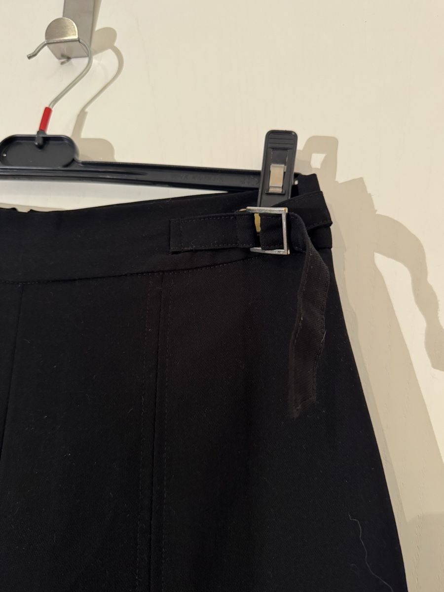 H&M Hosen: Schwarze Hose – Gebraucht aus Pfäffikon ZH von aitm_00 1