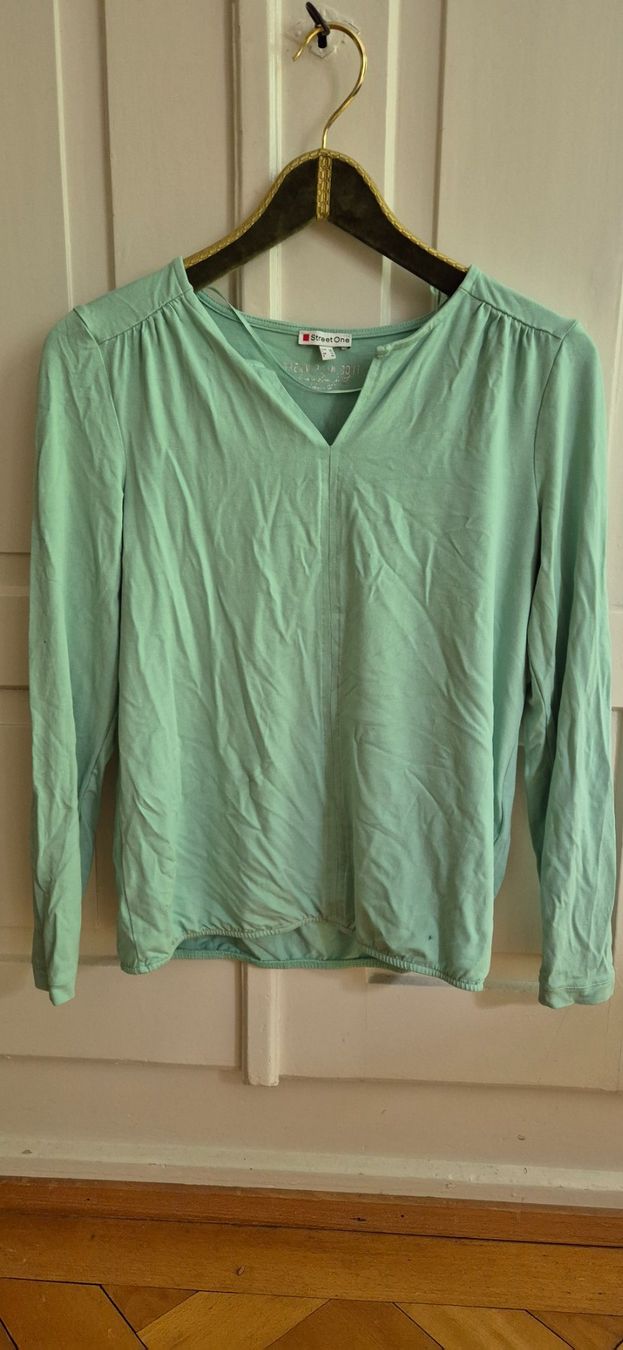 Pullover & Sweatshirts: Longsleeve Street One, Viskose, helles mintgrün – Gebraucht aus St. Gallen von Mar_cx6m
