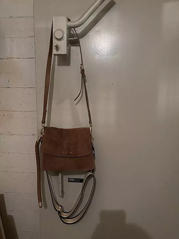 Borse da donna: Beck Söndergaard Tasche – Usato da Ennetbaden venduto da julija.