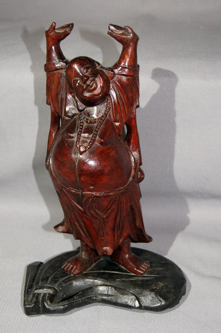 Figuren: Antiker stehender «Happy Buddha» – Gebraucht aus Geroldswil von ARTEFACTO 1