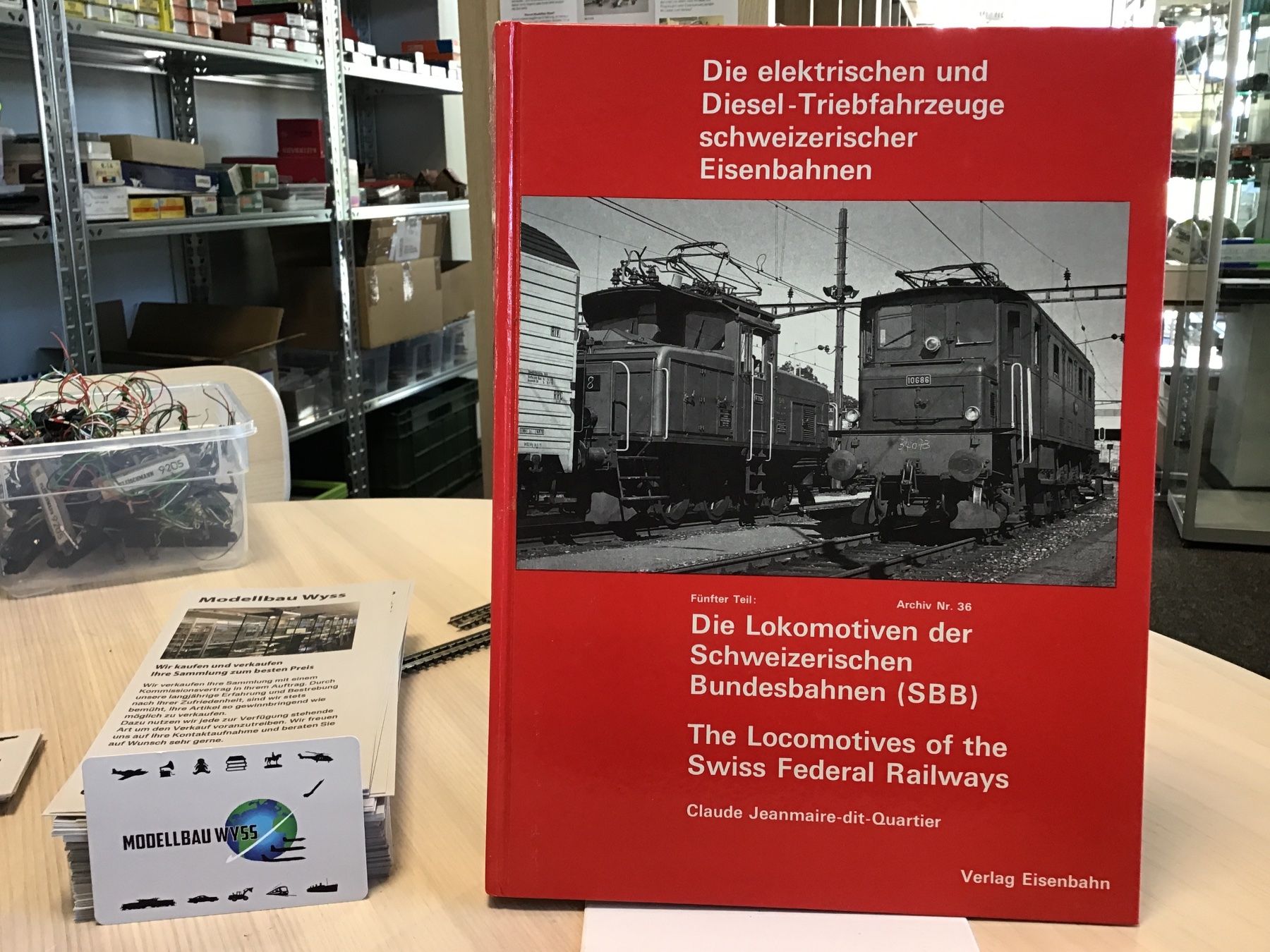 Libri: Schweizer Eisenbahnen SBB Lokomotiven Buch – Usato da Männedorf venduto da Modelle-aller-Art