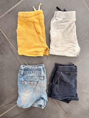 4 Kindershorts Set Name It Grösse 92 gebrauchter Zustand