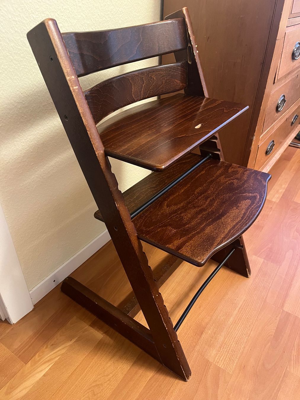 Stokke Seggioloni: Stokke Tripp Trapp Kinderstuhl – Usato da Cham venduto da knonauerstrasse 1