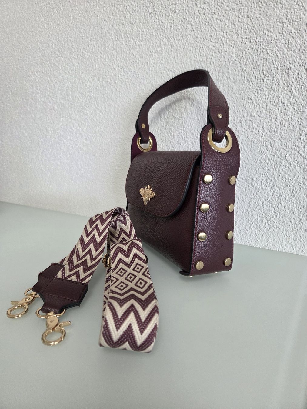Borse da donna: Tasche Bordeaux Kunstleder – Nuovo (secondo la descrizione) da Adligenwil venduto da Die-Fundgrueb 1