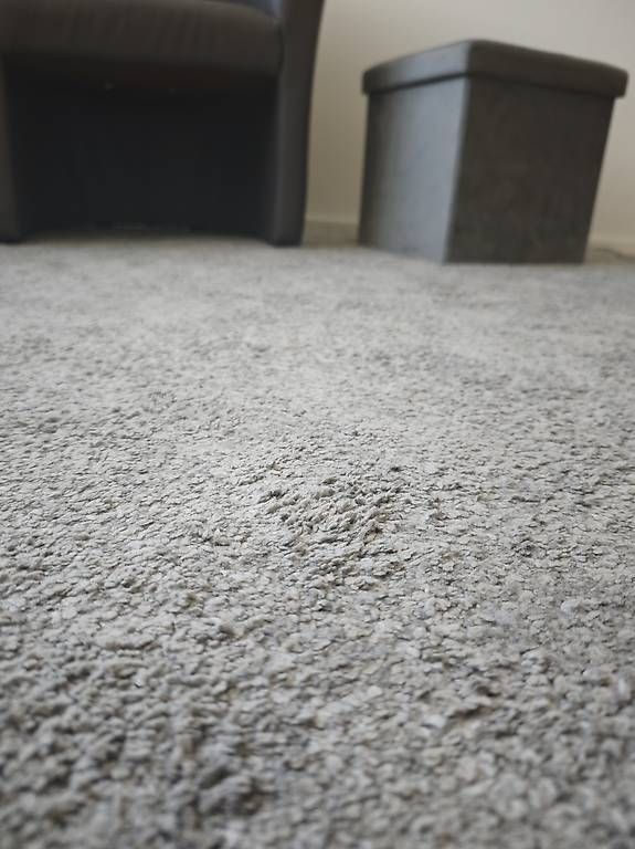 Sessel: wohnzimmer set teppich sessel hocker – Gebraucht aus Chur von Edina1994 3