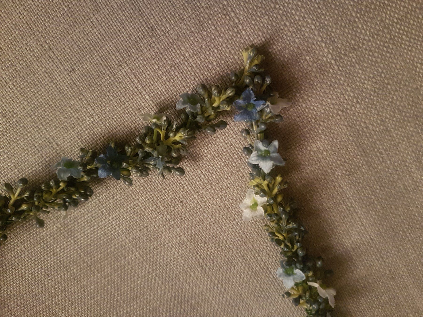 Tutte le decorazioni: Herz aus Draht und Kunststoffblumen – Usato da Oberengstringen venduto da Asteroid56 4