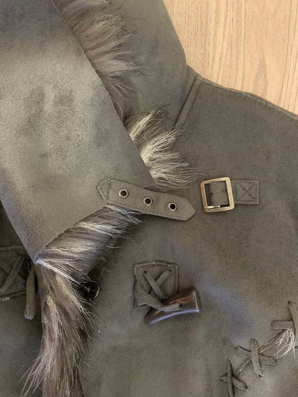 Cappotti: Elegante Winter Mantel – Usato da Huttwil venduto da Nedja0 5