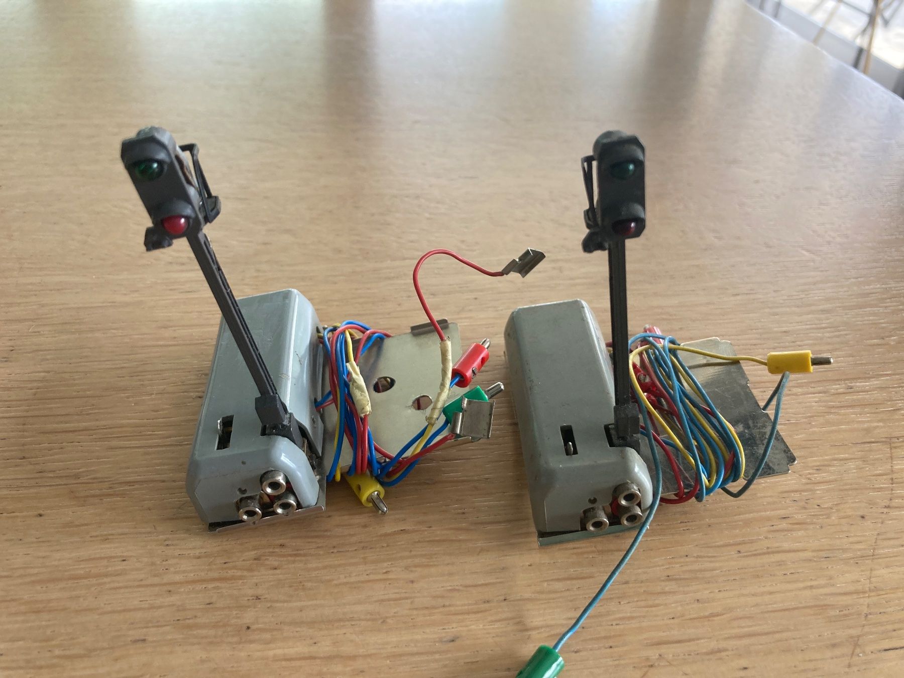 Märklin Modellini di ferrovie: 2 Märklin Hauptsignal7188 – Usato da Willisau venduto da Sherby