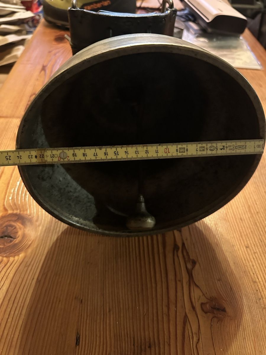 Campanacci mucche: Glocke  SCHOPPER GESSENAY mit Lederschmuc – Usato da Zumholz venduto da Gotterong 8