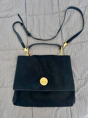 Elegante Coccinelle Schultertasche aus weichem Wildleder
