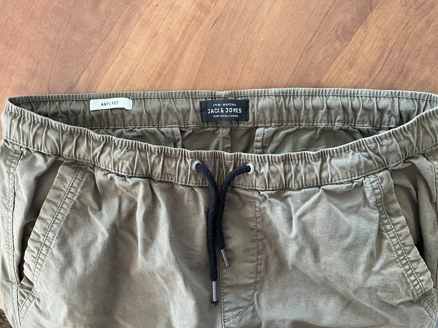 Pantalons: Hose Grün – D'occasion à Otelfingen par Denis_ZH 4