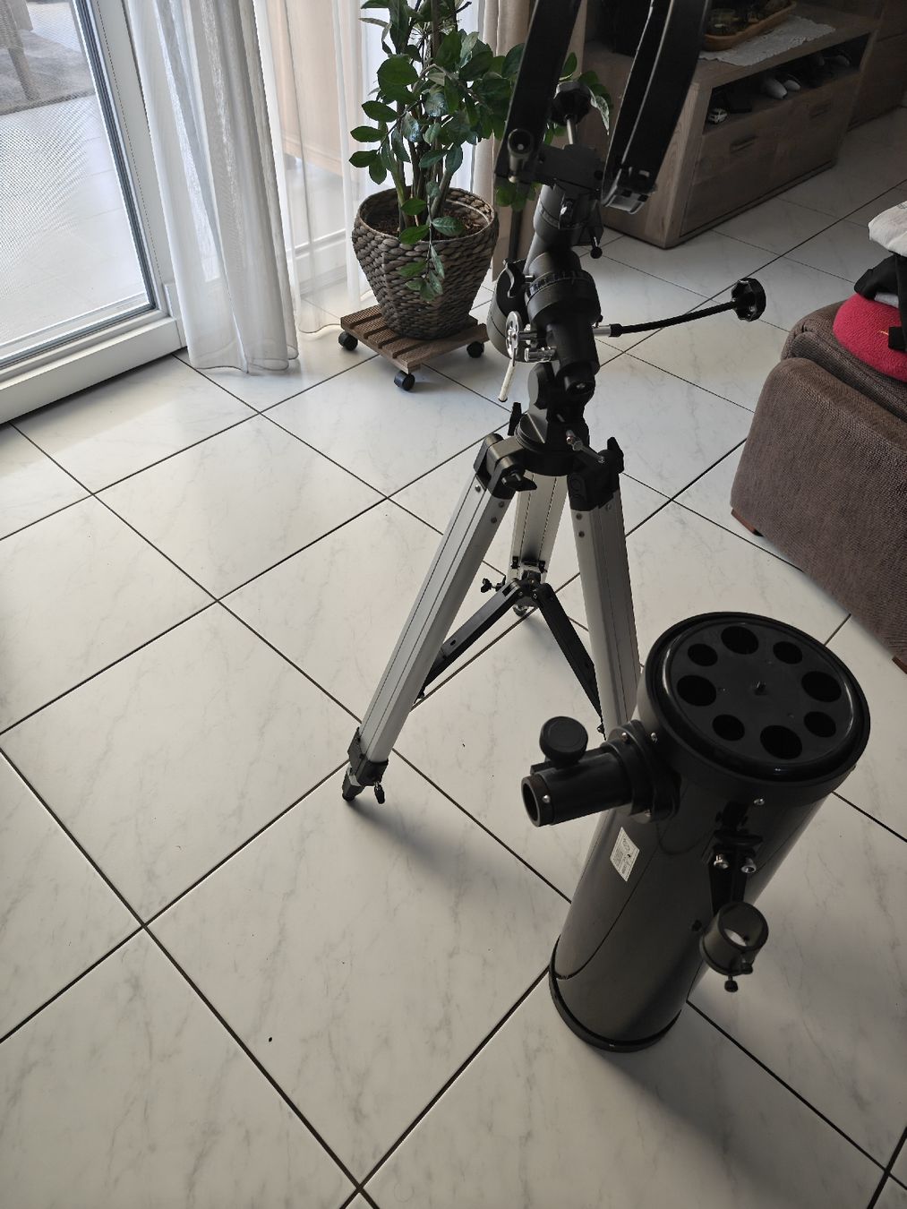 Telescopi: Teleskop Modell 750/150 mit Stativ Defekt – Difettoso da Boniswil venduto da Alessio42 1