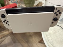 Nintendo Switch OLED Weiss – Konsole mit Dockingstation und