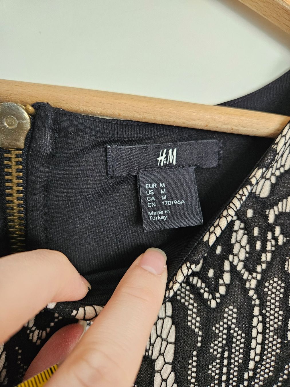 H&M Vestiti: Wunderschönes Kleid Gr.M – Usato da Schaffhausen venduto da sabrina915 2