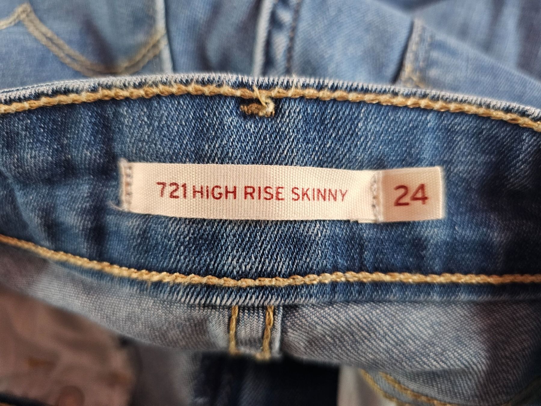 Levi's Jeans: Jeans Levi's – Gebraucht aus lausanne von mariamimib 2