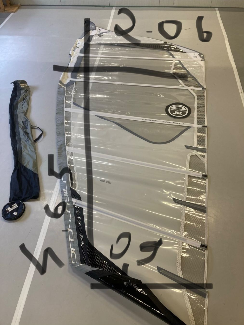 Surfboards & Schwimmbrette: Windsurf mit Zubehör – Gebraucht aus EINSIEDELN von Matviienko 9