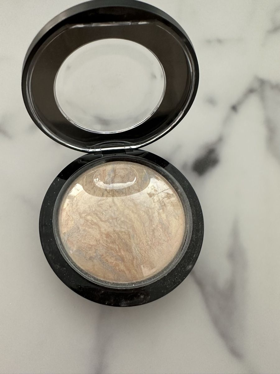 Make-up: Mac lightscalade mineralize skinfinish – Nuovo (secondo la descrizione) da Courgevaux venduto da missceline5 2