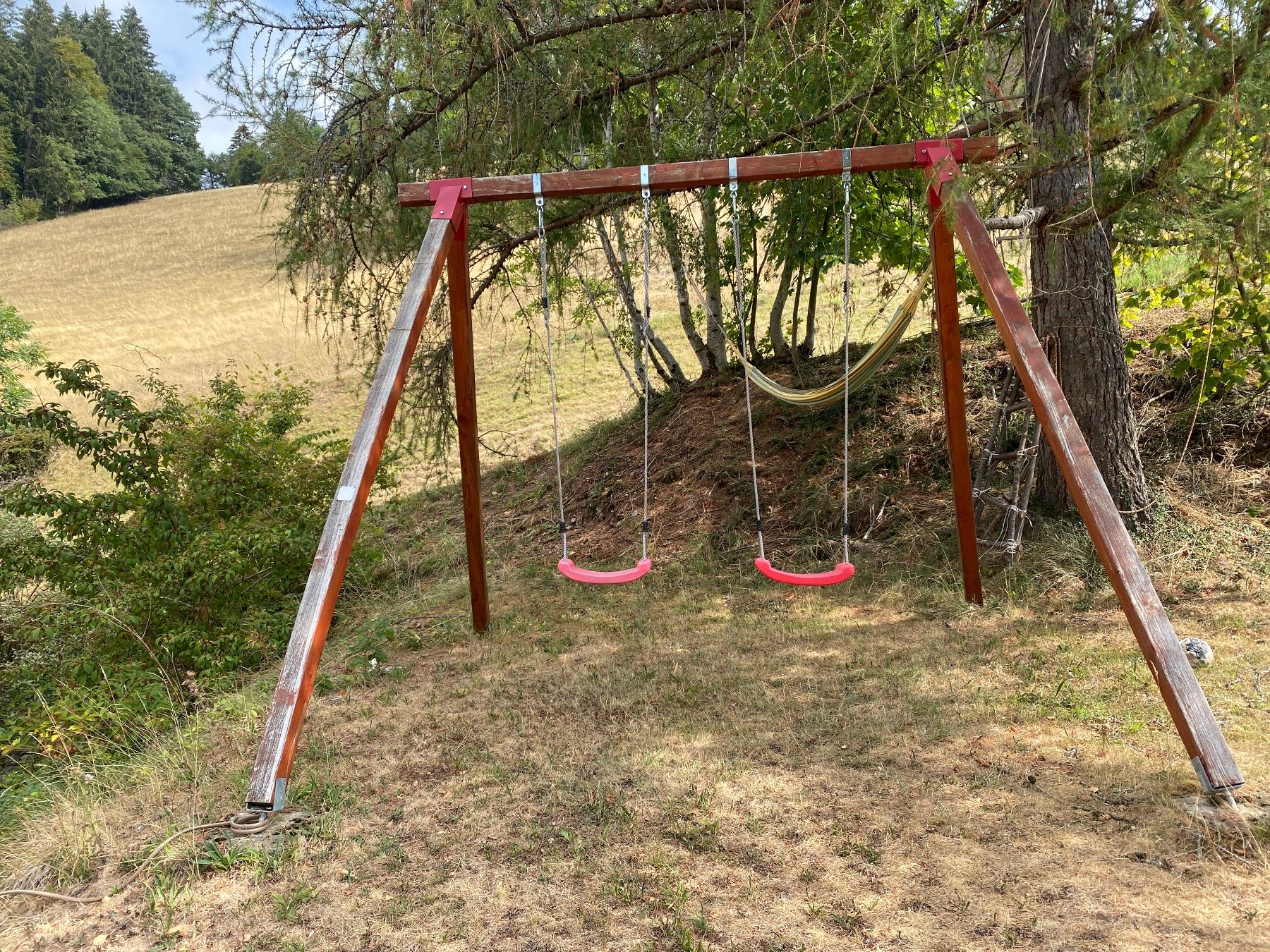 Altre altalene da giardino: Schaukelgestell aus Holz – Usato da Goldiwil (Thun) venduto da velosuche