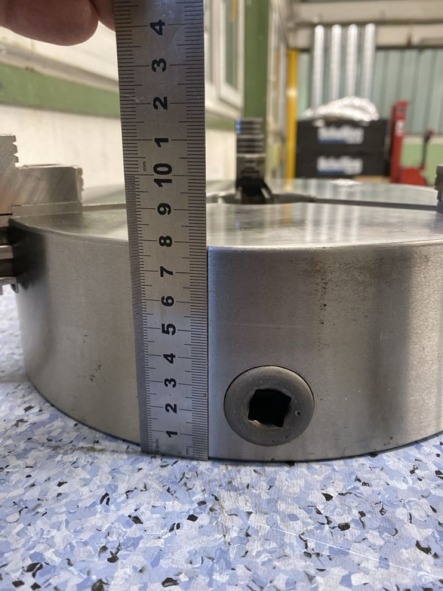 Altro per industria metallurgica: DREHFUTTER   Stahl, 270mm – Usato da Affoltern am Albis venduto da Sherif02 1