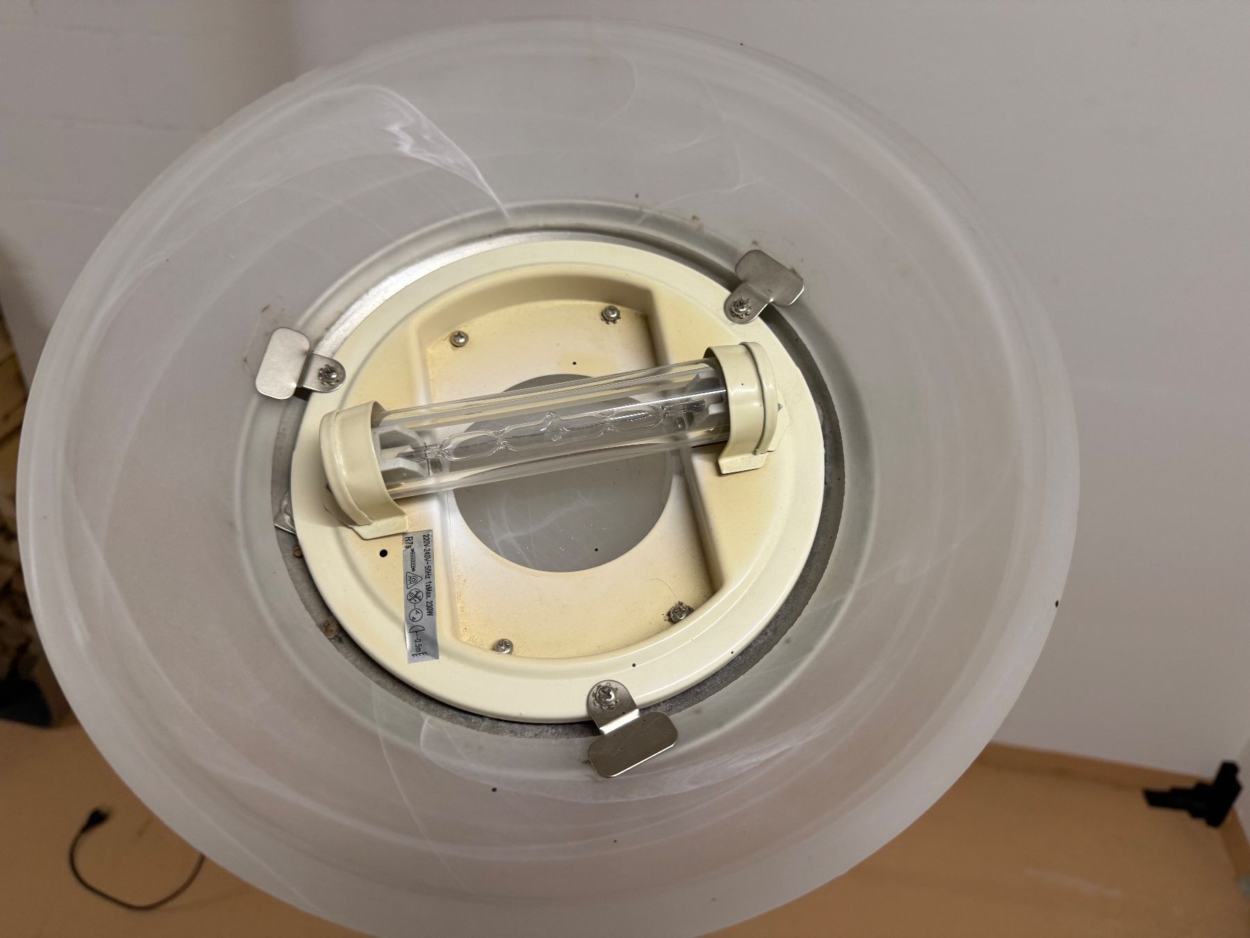 Lampade: Stehlampe – Usato da Schänis venduto da Sandro.86 4