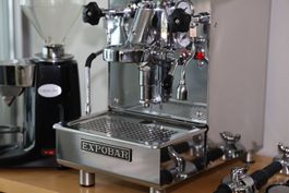 Machine expresso et moulin à café XEOLEO bon état