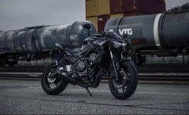 Kawasaki z650 Motorrad schwarz