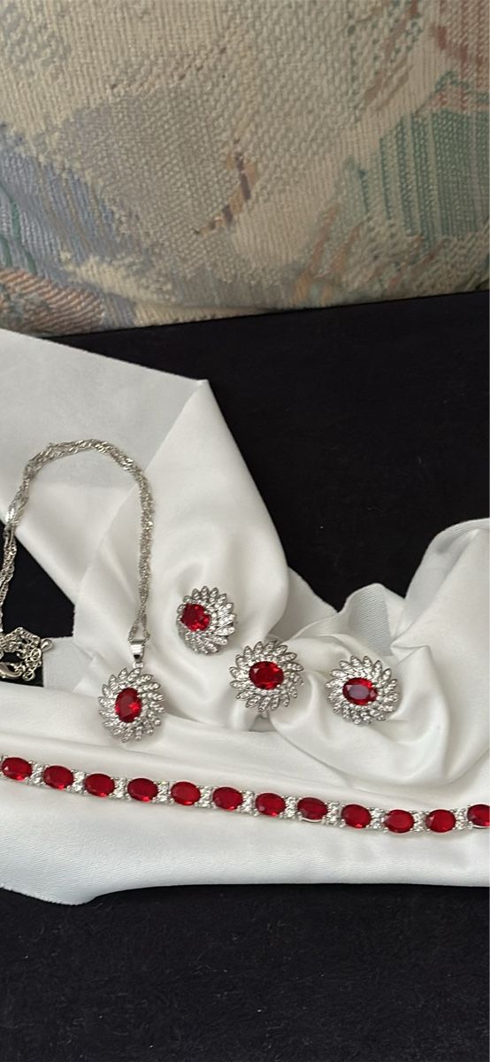 Altri gioielli: Parure élégante avec rubis - collier, bague et bracelet – Nuovo (secondo la descrizione) da La Chaux-de-Fonds venduto da Meliha2008 1