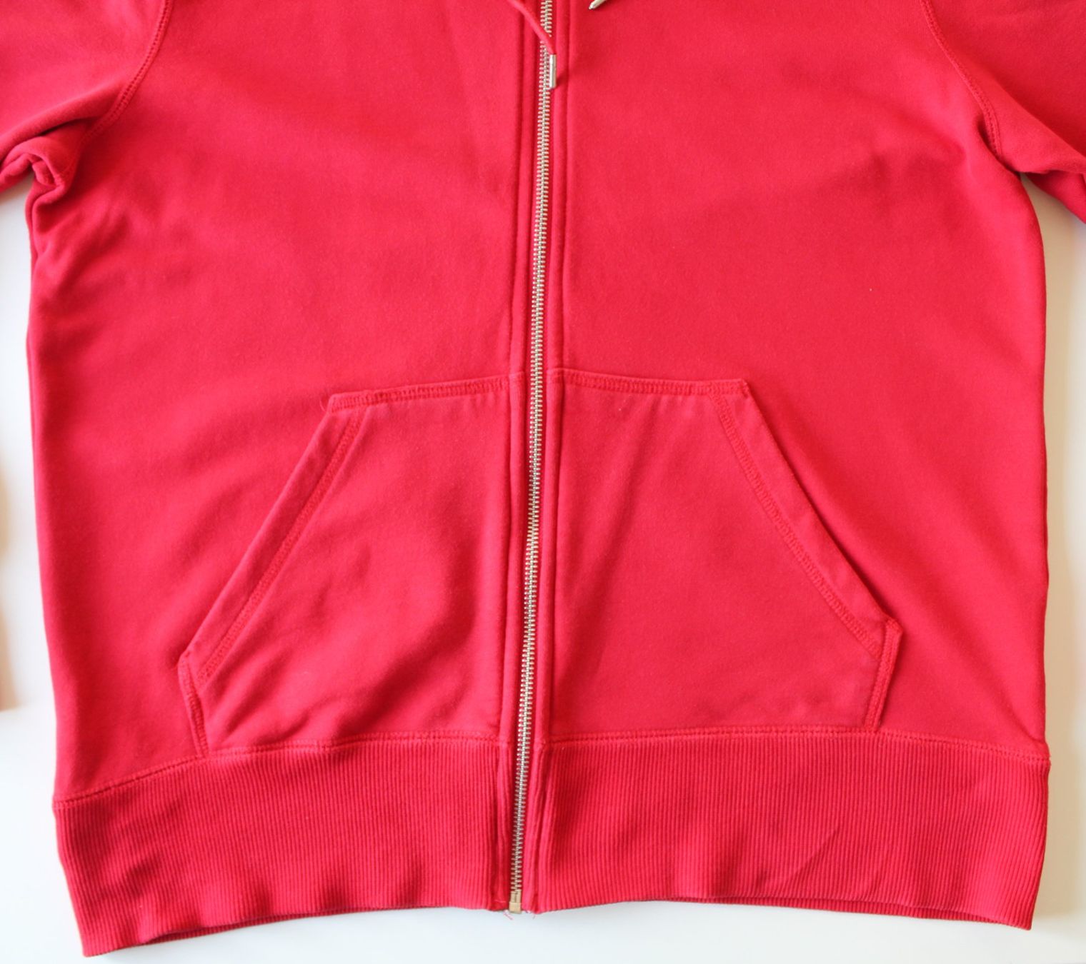 Nike Jacken: Veste zippée Nike rouge  t. M – Gebraucht aus Peseux von Gilloss 2