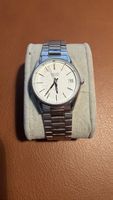 Montre Citizen Quartz acier cadran blanc verre rayé 30mm