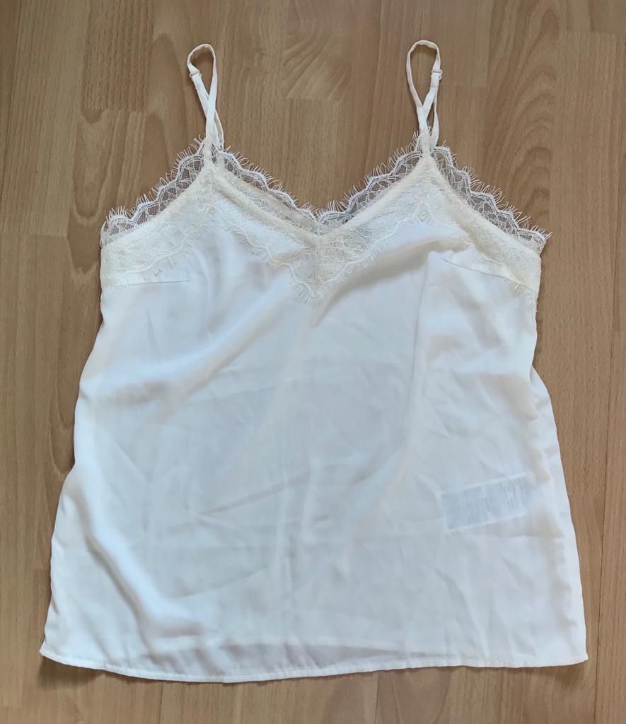 Vero Moda Top: Top weiss mit Spitze – Usato da Biel/Bienne venduto da SandraDG