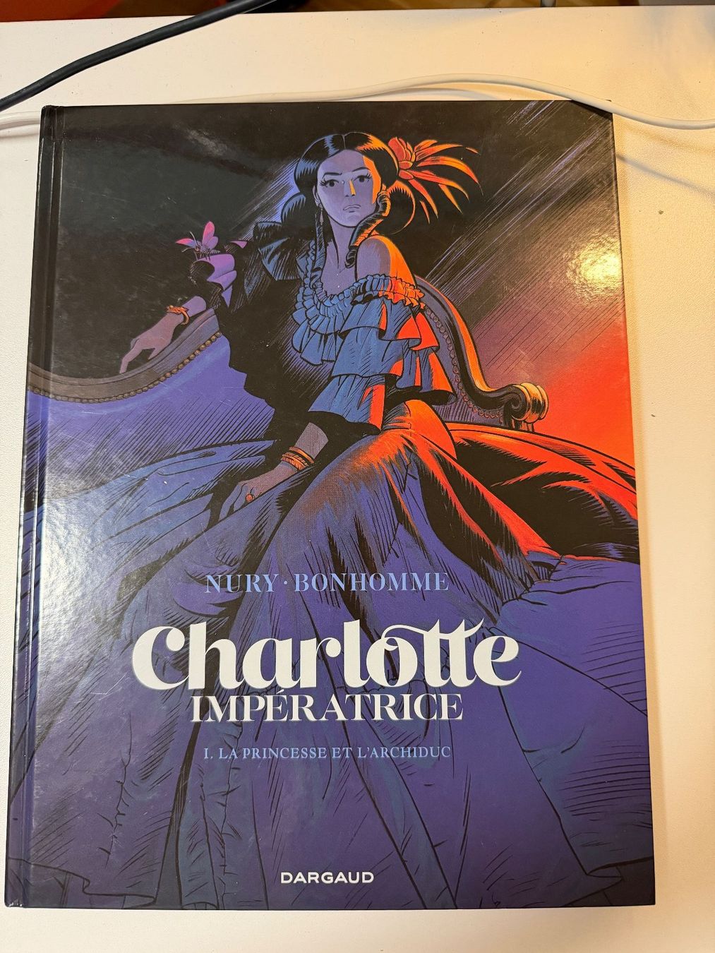 Fumetti: CHARLOTTE IMPÉRATRICE 2. L'EMPIRE – Usato da Fribourg venduto da J334455