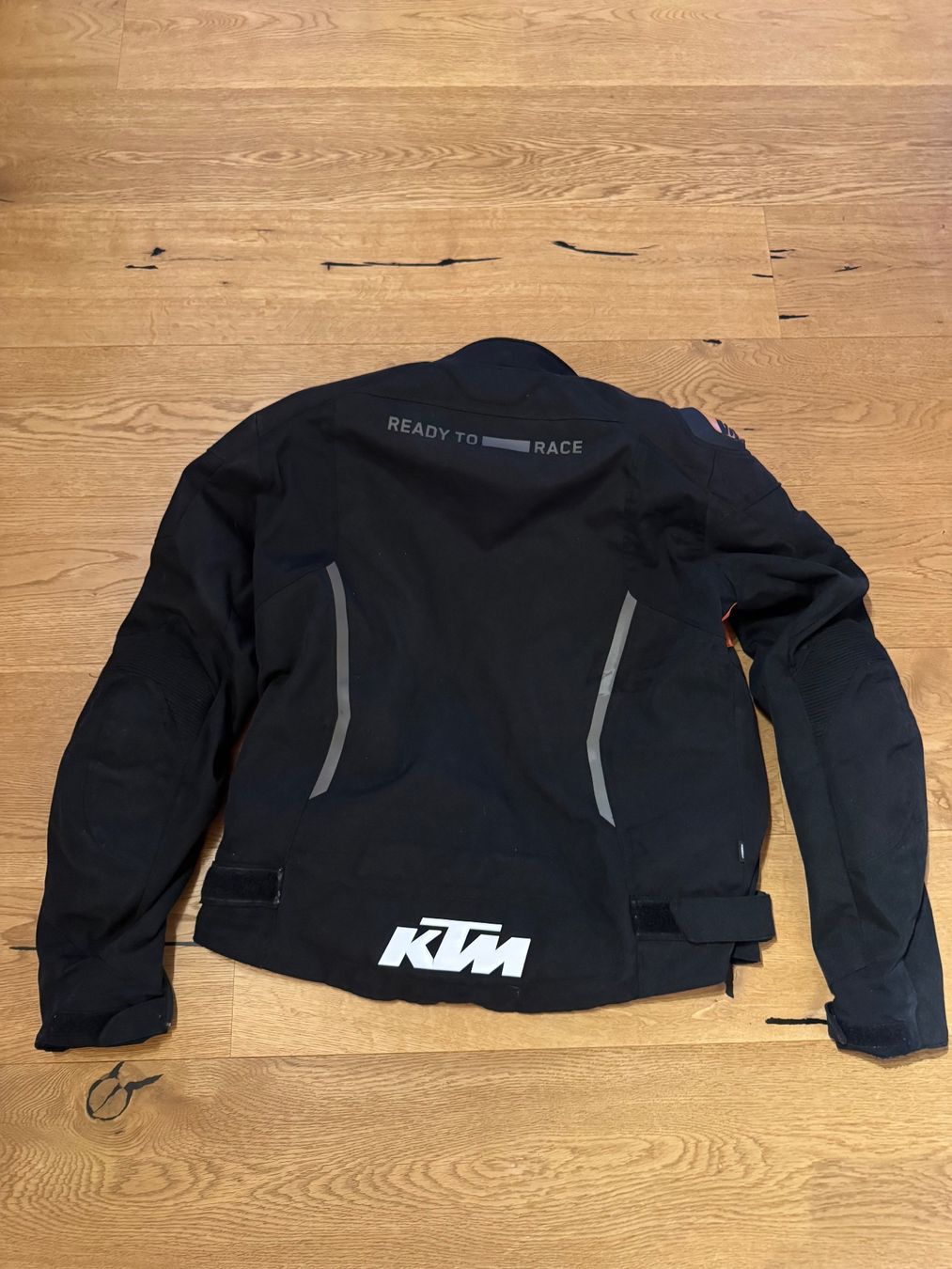 KTM Lotti di vestiti: KTM Motorrad Kombi – Usato da Schwanden-Brienz venduto da Moto_Simiii 2