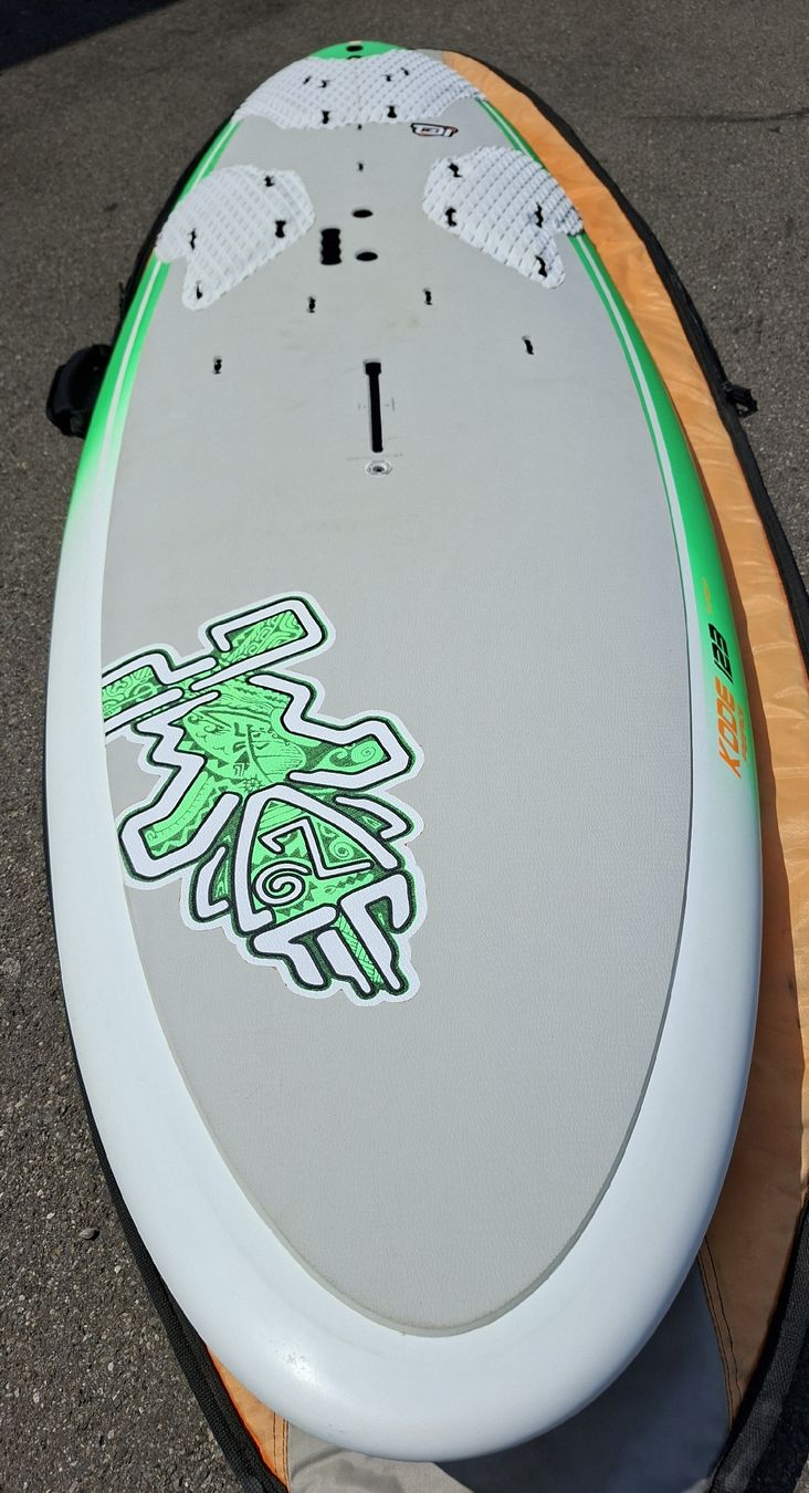 Planches de surf: Windsurfboard Kode 123  – D'occasion à Fällanden par Nmustang 2
