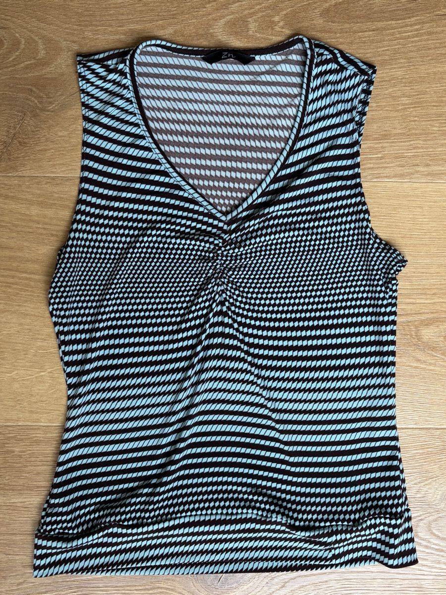 Tops: Damen Top Zn Gr. S – Gebraucht aus Bern von Schagunia