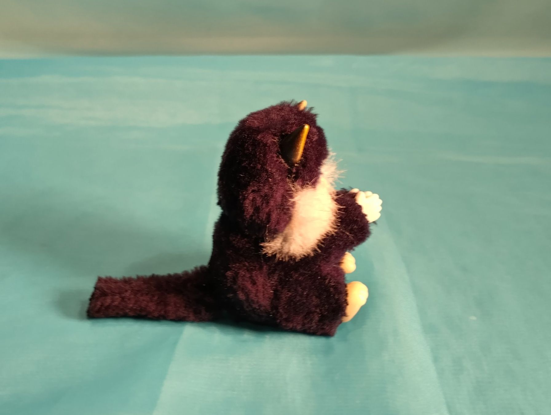 Spielzeuge: Schwarzweisse Klemmkatze, Plüsch – Neu (gemäss Beschreibung) aus Bellach von JingleCherry 1