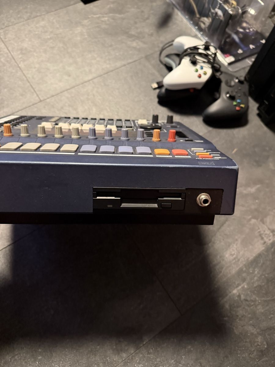 Strumenti musicali: Yamaha SU700 Sampler mit Tasche guter Zustand – Usato da emmenbrücke venduto da tenetene13 4