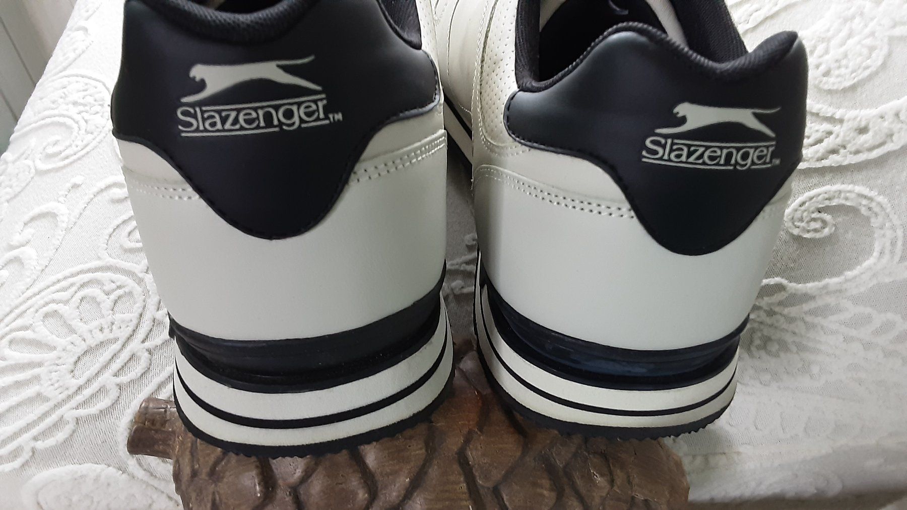 Herrenschuhe: Slazenger Sneaker, weiss, Grösse 47 – Neu (gemäss Beschreibung) aus Arbon von obchod 2