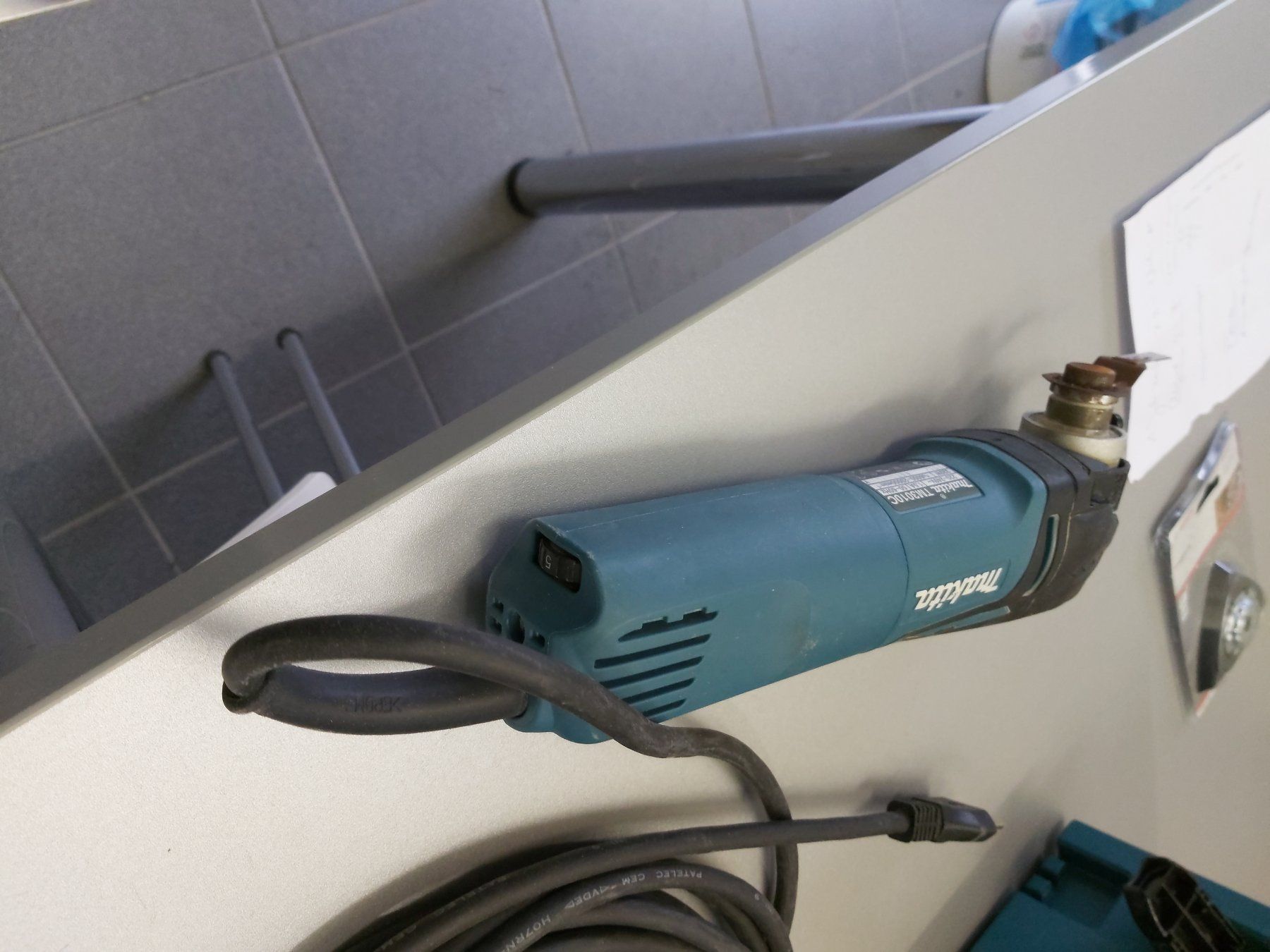 Makita Tutte le macchine: Makita Oszillierendes Multitool – Usato da Stalden (Sarnen) venduto da chr_s5xx 6
