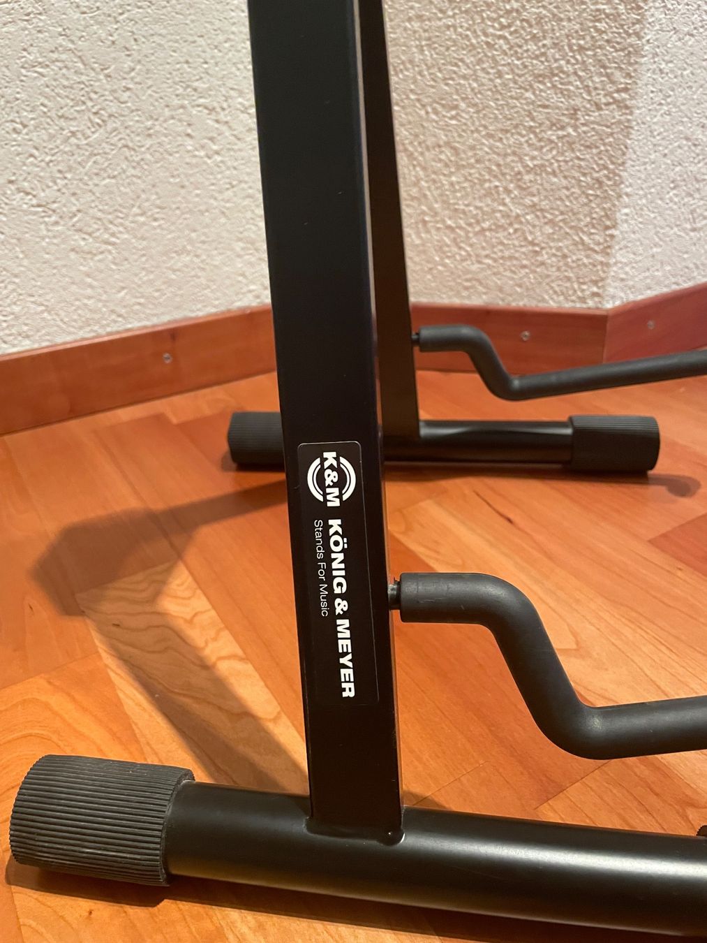 Altro in Decorazioni & Accessori: CELLO und GITARREN STÄNDER - TOP ZUSTAND – Usato da Zürich venduto da timsinde 3