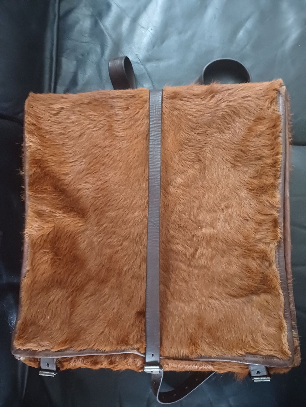Schweizer Armee Zaini: Vintage Rucksack mit Kuhfell, Schweizer Armee – Usato da Ebersecken venduto da Napf08