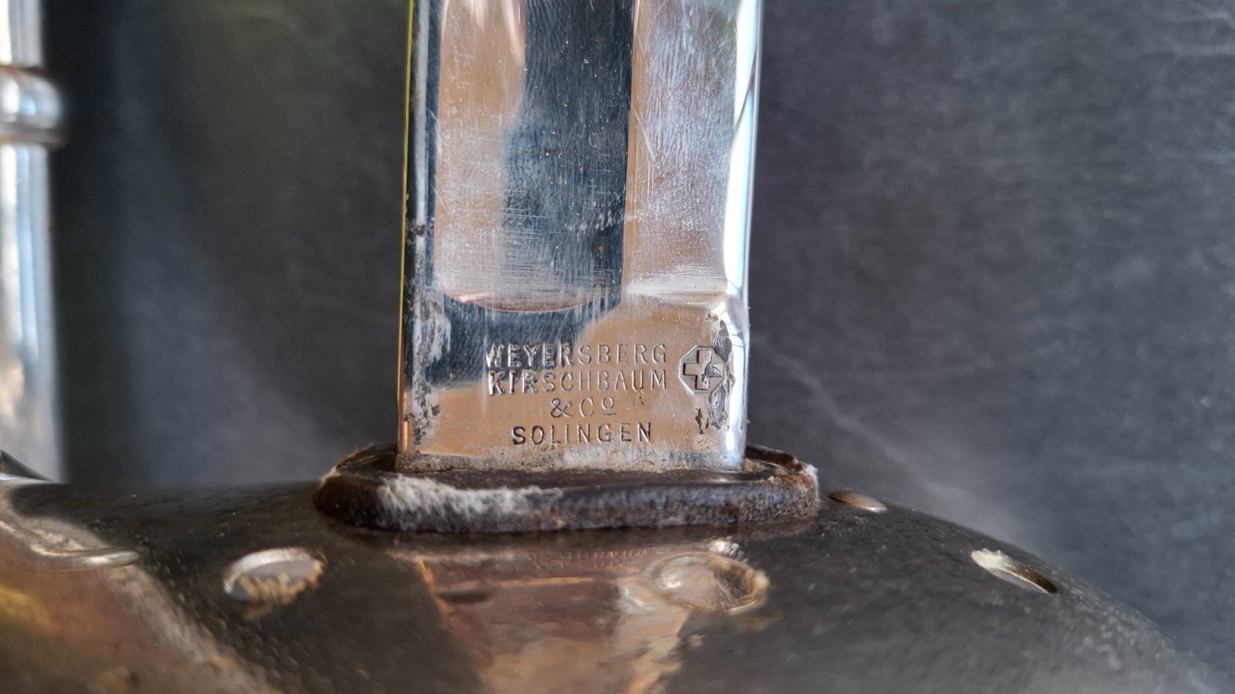 Schweizer Armee Armi bianche: Antiker Säbel Weyersberg Solingen mit Scheide & Nummer 98... – Usato da Lützelflüh-Goldb venduto da holdrio011 1
