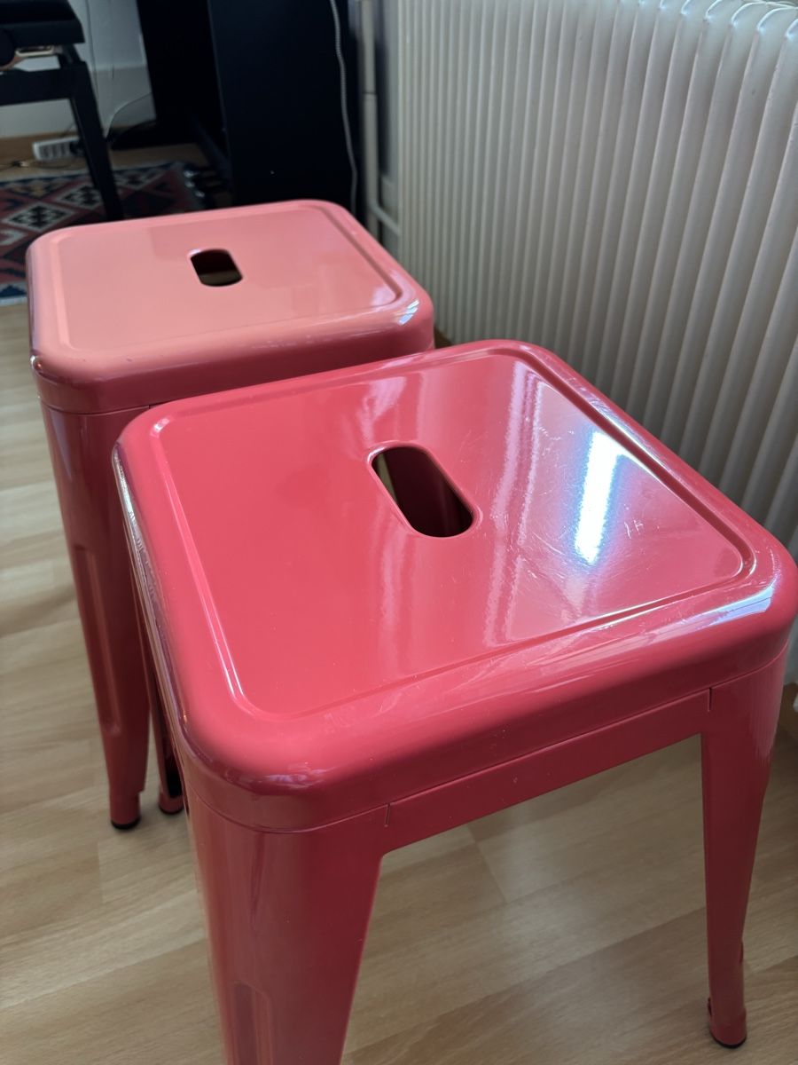 Hocker: 2 Metallhocker rot – Gebraucht aus Bern von wisemagpie 5