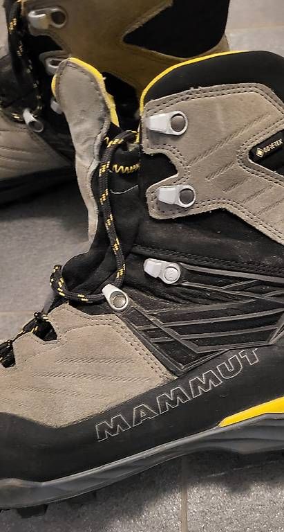 Scarpe da uomo: Mammut- Berg-/Wanderschuh - Grösse 44 - neuwertig – Usato da Wangen SZ venduto da daslohntsich 1
